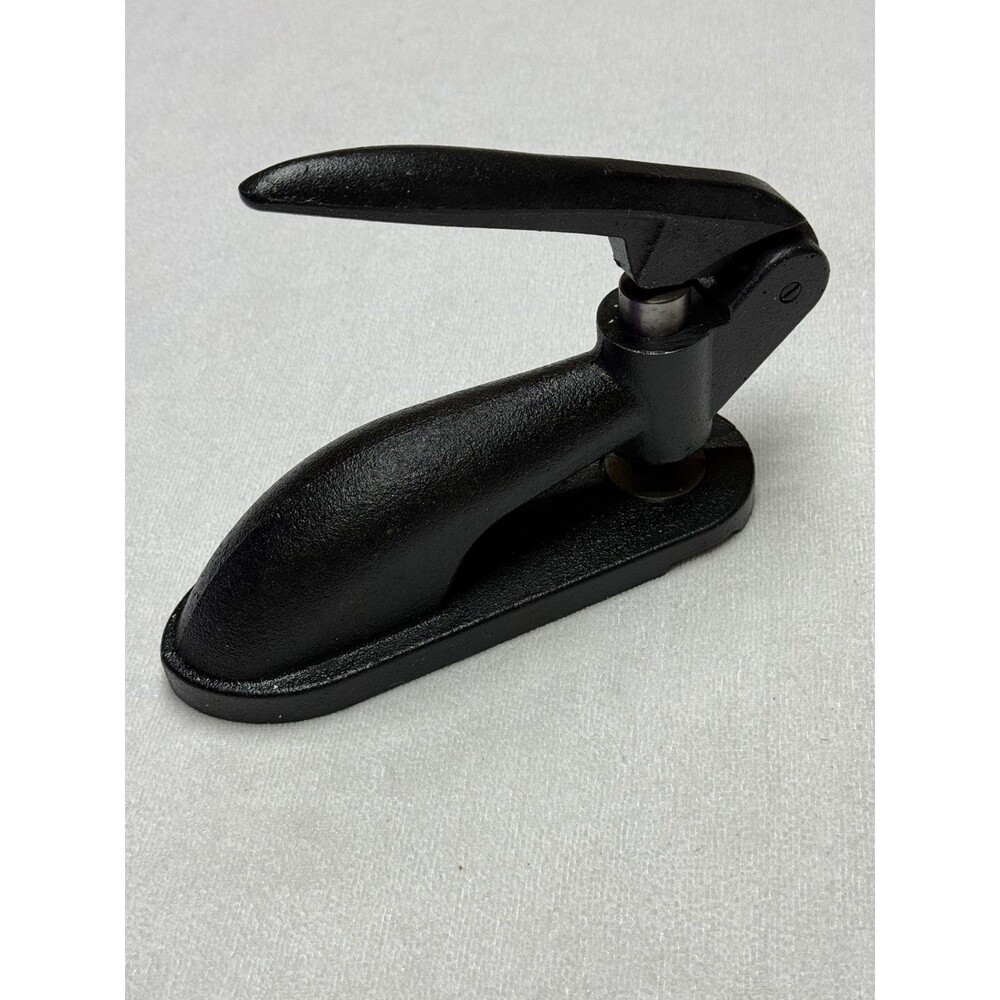 Heavy-Duty Pattern Paper Punch - 3/4" Hole Puncher Pattern Making Rabbit Punch - Picture 3 of 3